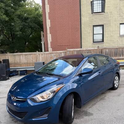 Hyundai Elantra 2016 rental for gig drivers in Chicago