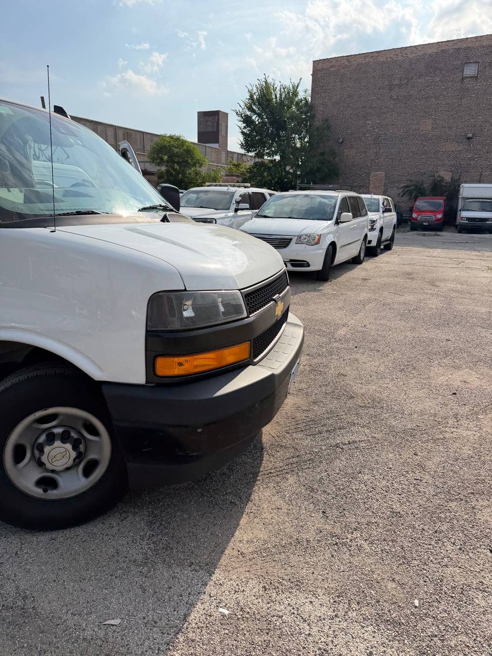 Van 1 photo 5