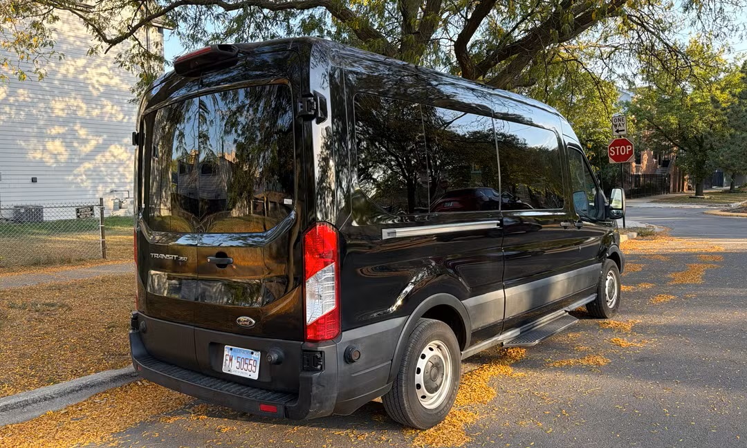Van 2 photo 2