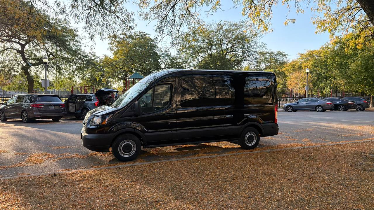 Van 2 photo 3